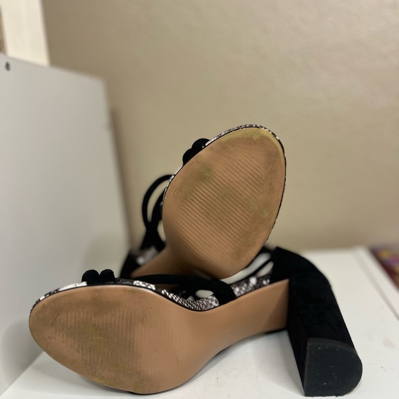 Strappy Snakeskin & Black Block Heels - Cage Sandals Size 39 - Picture 5 of 7